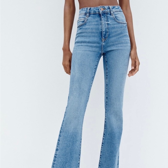 Zara Flare Jeans - Picture 1 of 3